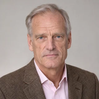 Oliver Bennett